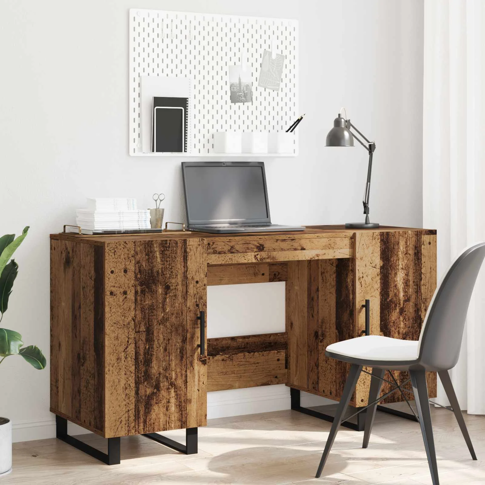 Bureau 140 x 50 x 75 cm bois ancien bois d'ingénierie – modèle 3 – vue en situation